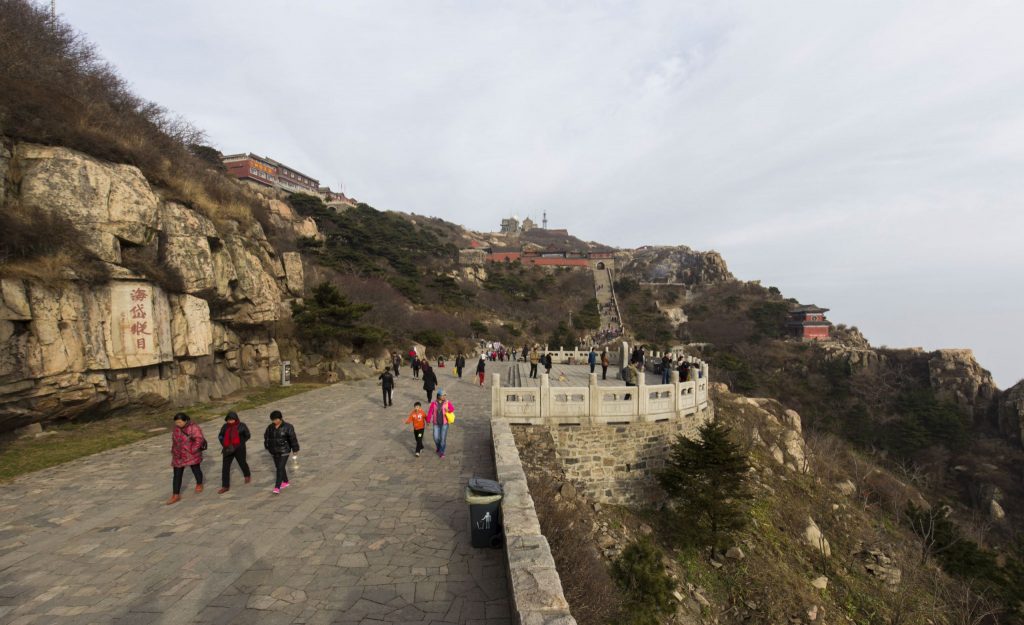 CHINA - A day trip to the sacred Mount Taishan from Jinan