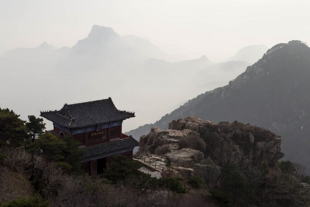 CHINA - A day trip to the sacred Mount Taishan from Jinan