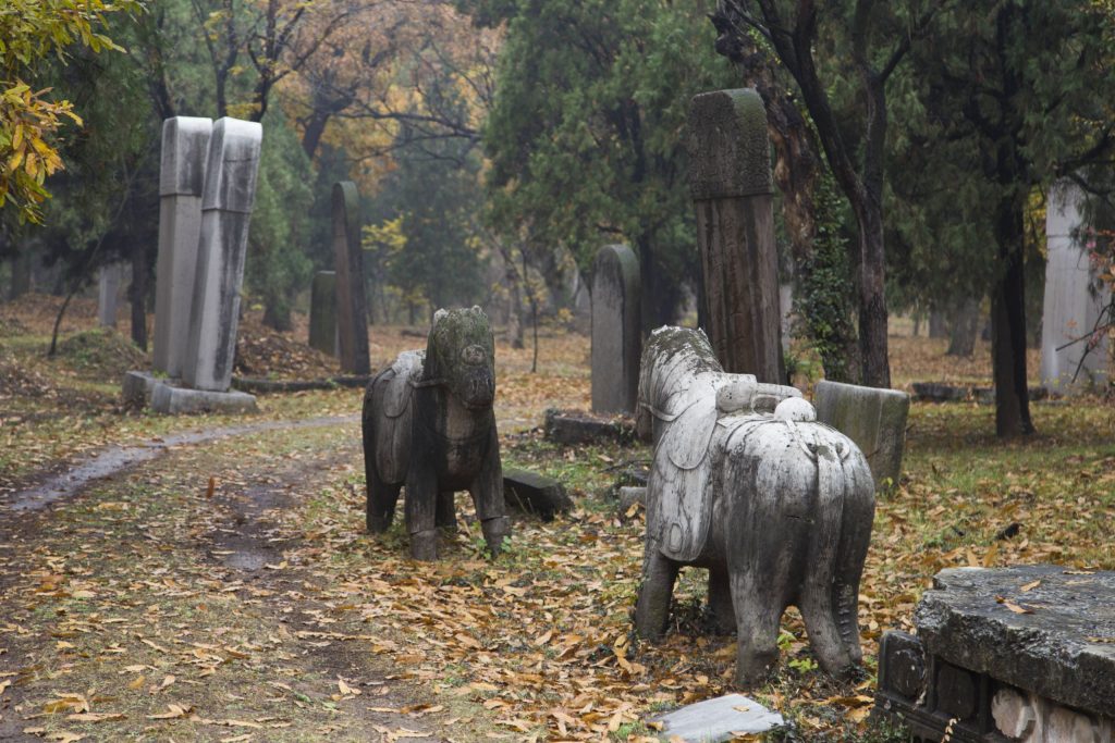 CHINA - A day in the footsteps of Confucius & the Yellow Emperor near Qufu