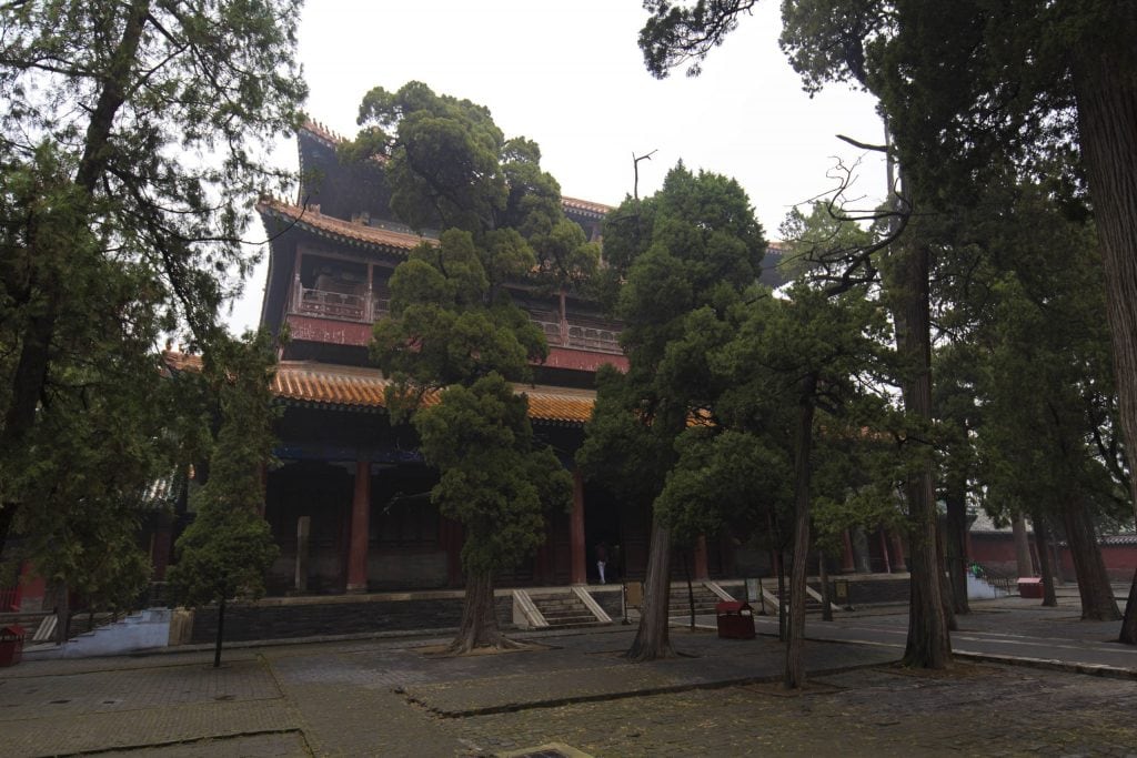 CHINA - A day in the footsteps of Confucius & the Yellow Emperor near Qufu