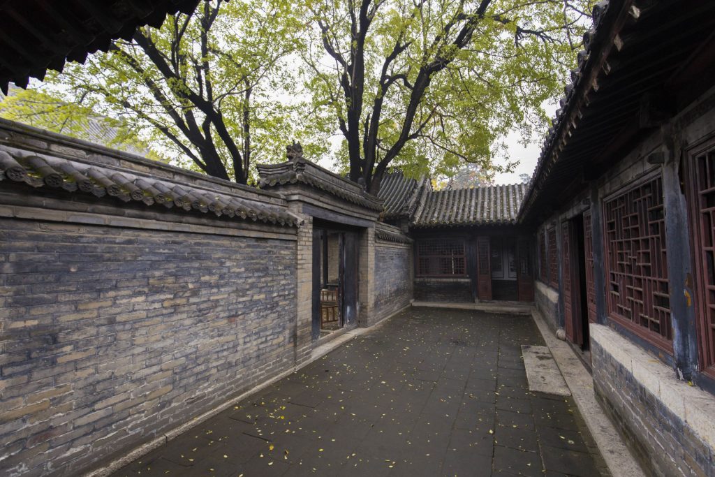 CHINA - A day in the footsteps of Confucius & the Yellow Emperor near Qufu