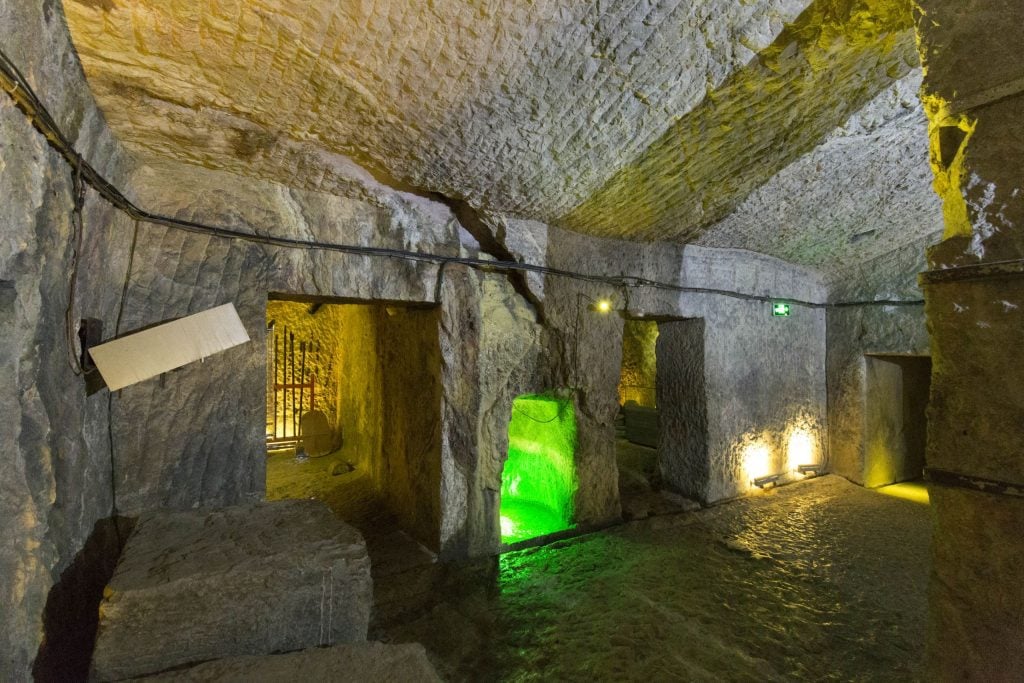 CHINA - Back in time to the Han Dynasty in Xuzhou: Terracotta Warriors & Tombs