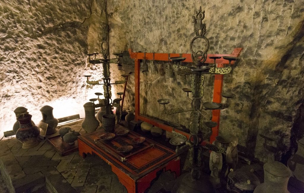 CHINA - Back in time to the Han Dynasty in Xuzhou: Terracotta Warriors & Tombs