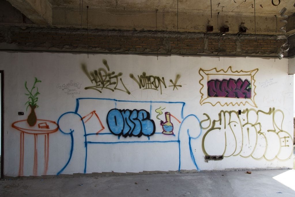 THAILAND - Urban exploring the abandoned Sathorn Unique Tower in Bangkok