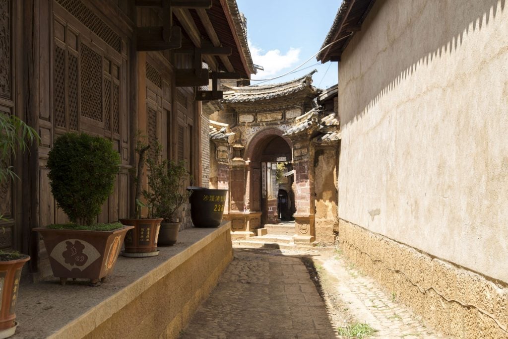 CHINA – Exploring beautiful Dali & Shaxi on the way from Kunming to Lijiang