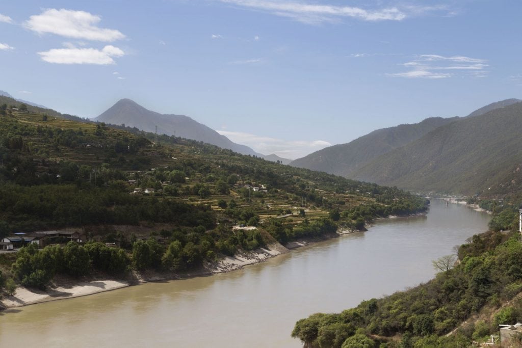 CHINA - A day trip from Lijiang: the Tiger Leaping Gorge Hike
