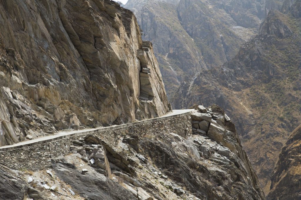 CHINA - A day trip from Lijiang: the Tiger Leaping Gorge Hike