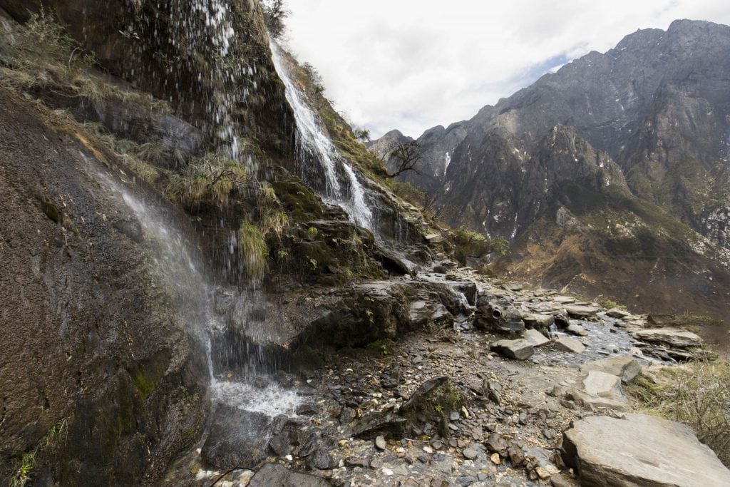 CHINA - A day trip from Lijiang: the Tiger Leaping Gorge Hike