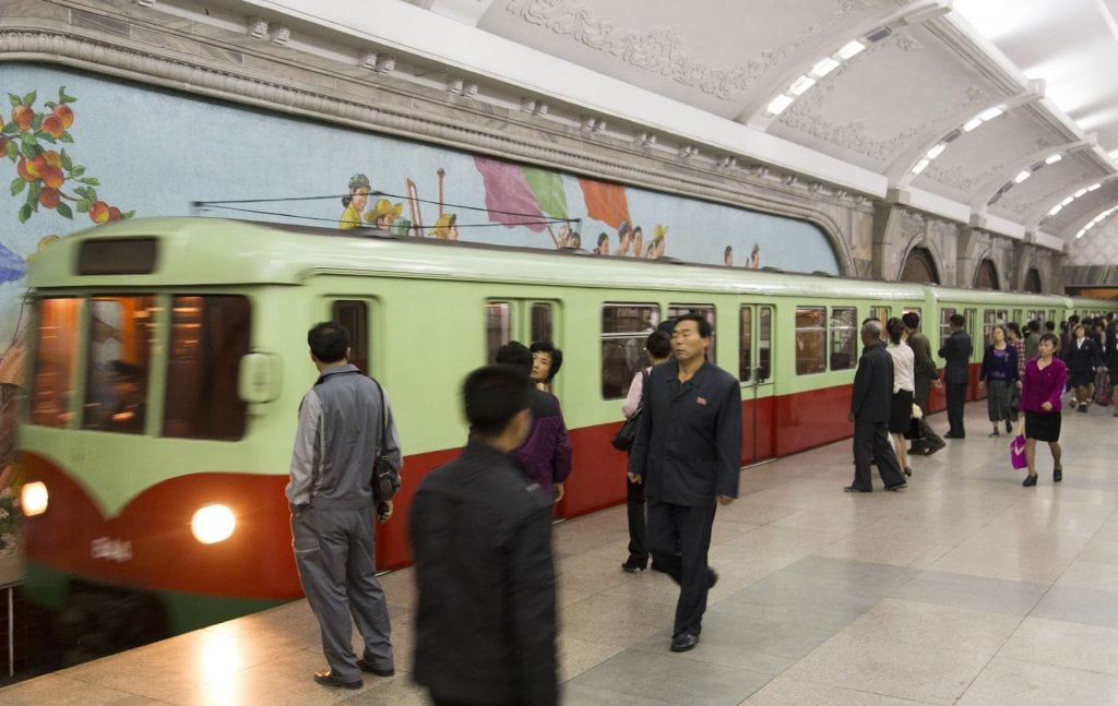 NORTH KOREA - A photo journal of a child growing up in Pyongyang & the Pyongyang metro