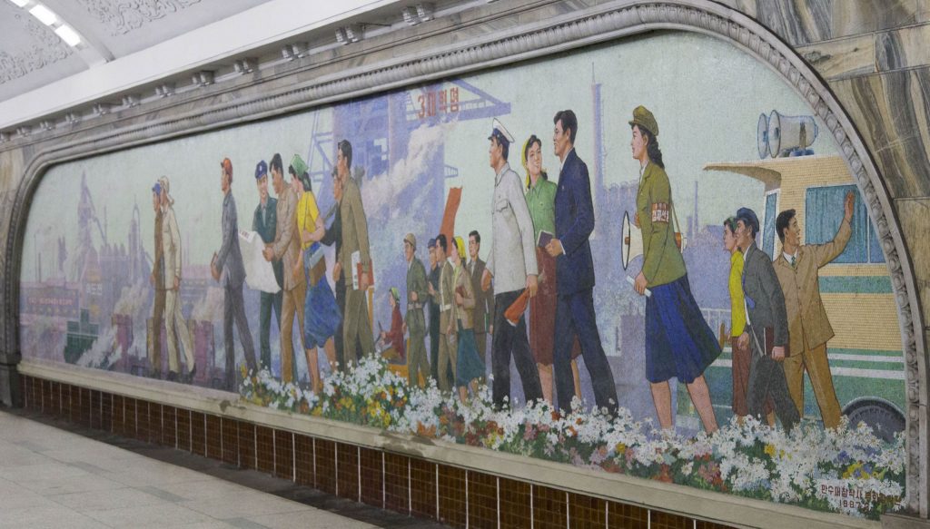 NORTH KOREA - A photo journal of a child growing up in Pyongyang & the Pyongyang metro