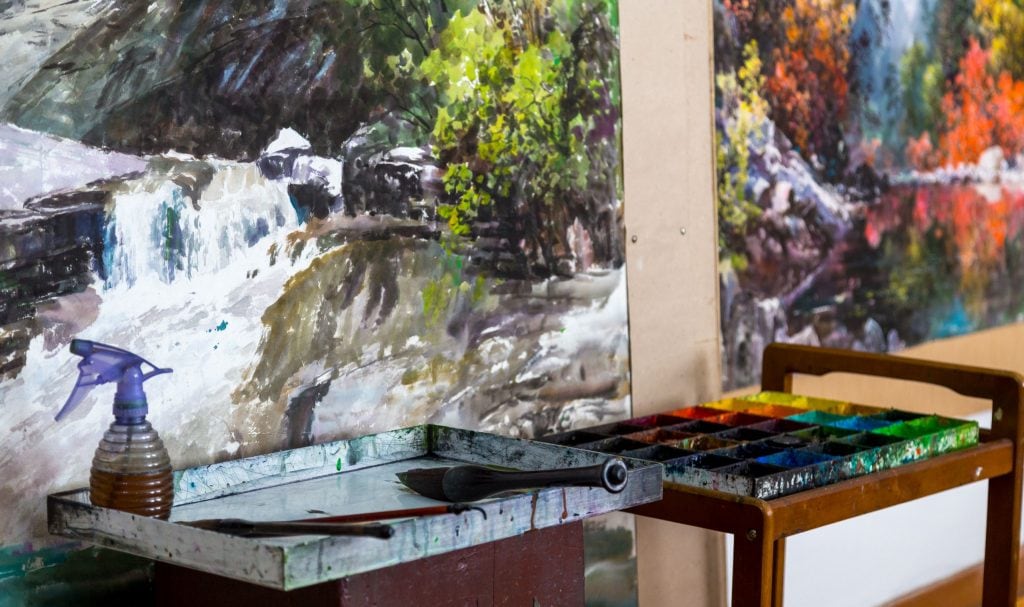 NORTH KOREA – Art, music, circus & dance entertainment; Pyongyang explored