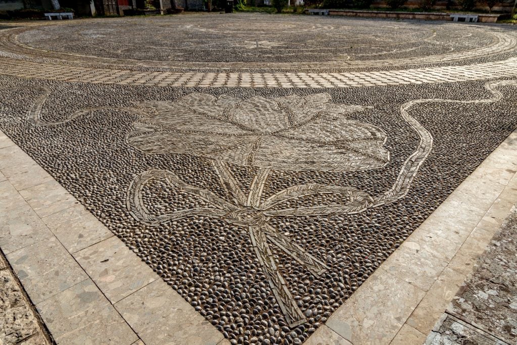 CHINA - Two days in Lijiang old town and outlying small villages