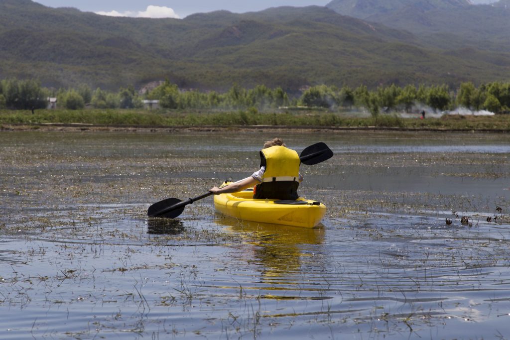 CHINA - Lashi Lake from Lijiang: horseback riding & canoeing
