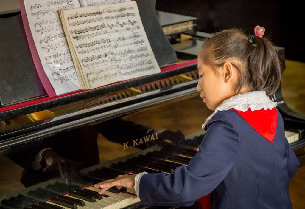 NORTH KOREA – Art, music, circus & dance entertainment; Pyongyang explored