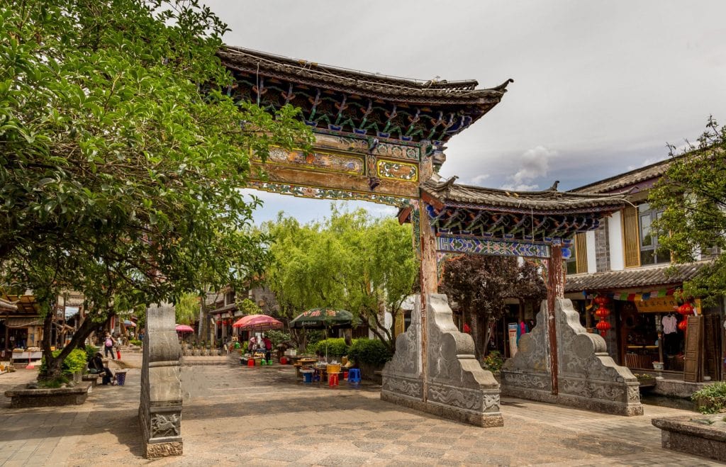 CHINA - Two days in Lijiang old town and outlying small villages