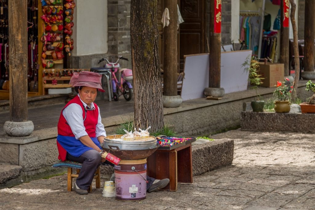 CHINA - Two days in Lijiang old town and outlying small villages