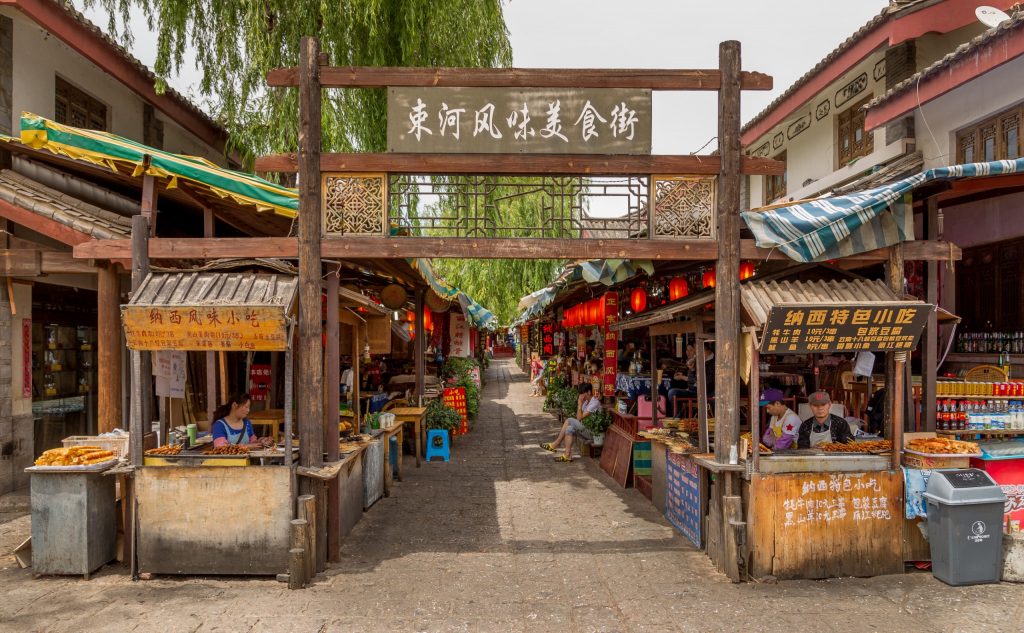 CHINA - Two days in Lijiang old town and outlying small villages