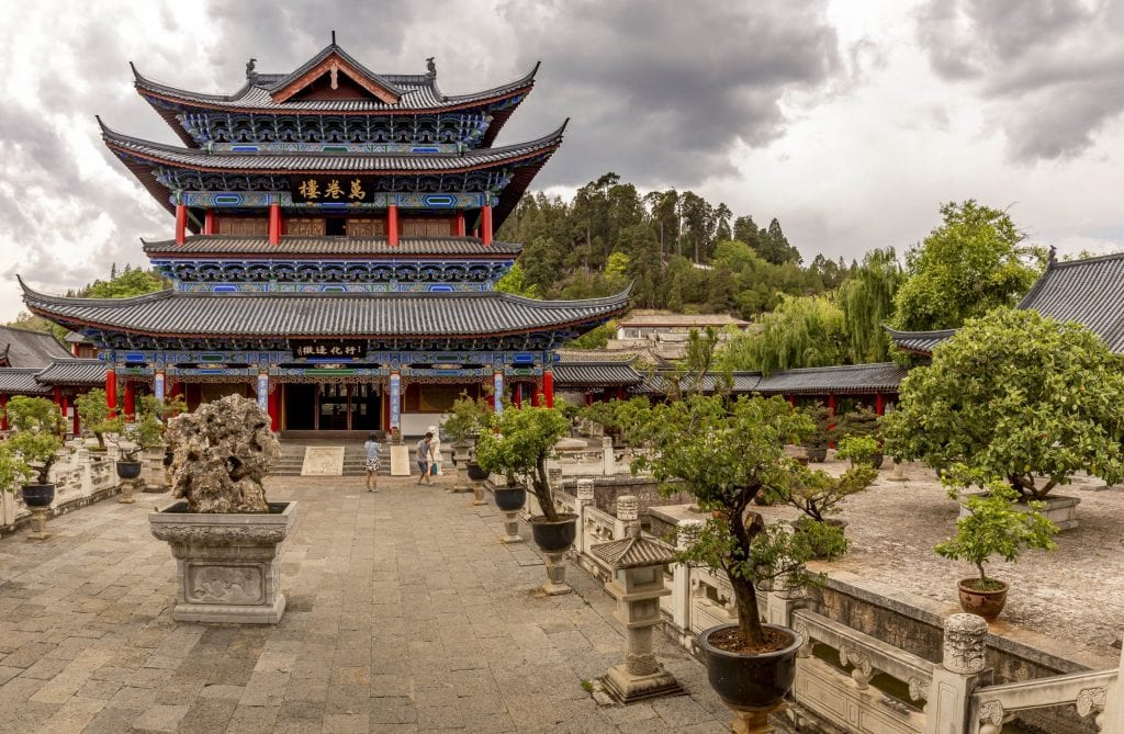 CHINA - Two days in Lijiang old town and outlying small villages
