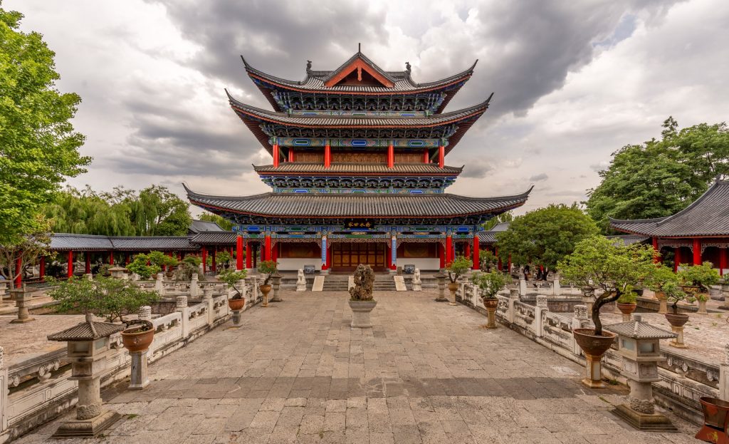 CHINA - Two days in Lijiang old town and outlying small villages
