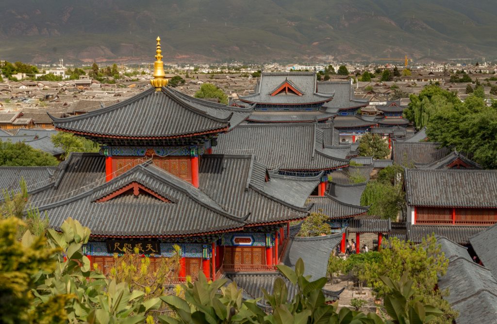 CHINA - Two days in Lijiang old town and outlying small villages