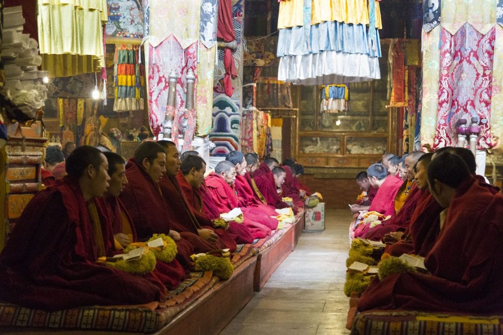 TIBET – A day trip from Lhasa to Ganden Monastery and Drak Yerpa