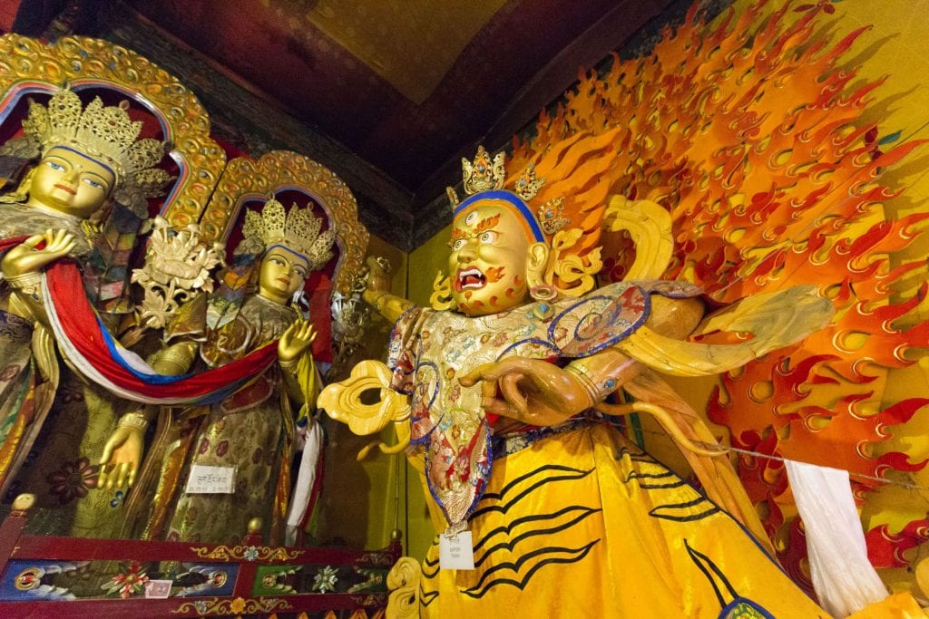 TIBET – A day trip from Lhasa to Ganden Monastery and Drak Yerpa