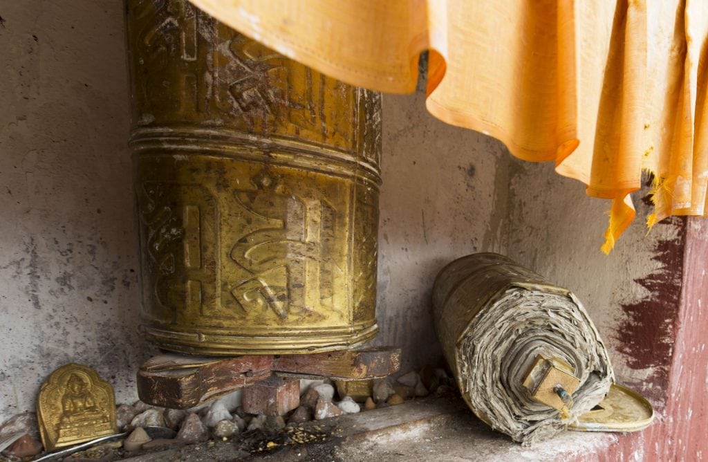 TIBET – A day trip from Lhasa to Ganden Monastery and Drak Yerpa