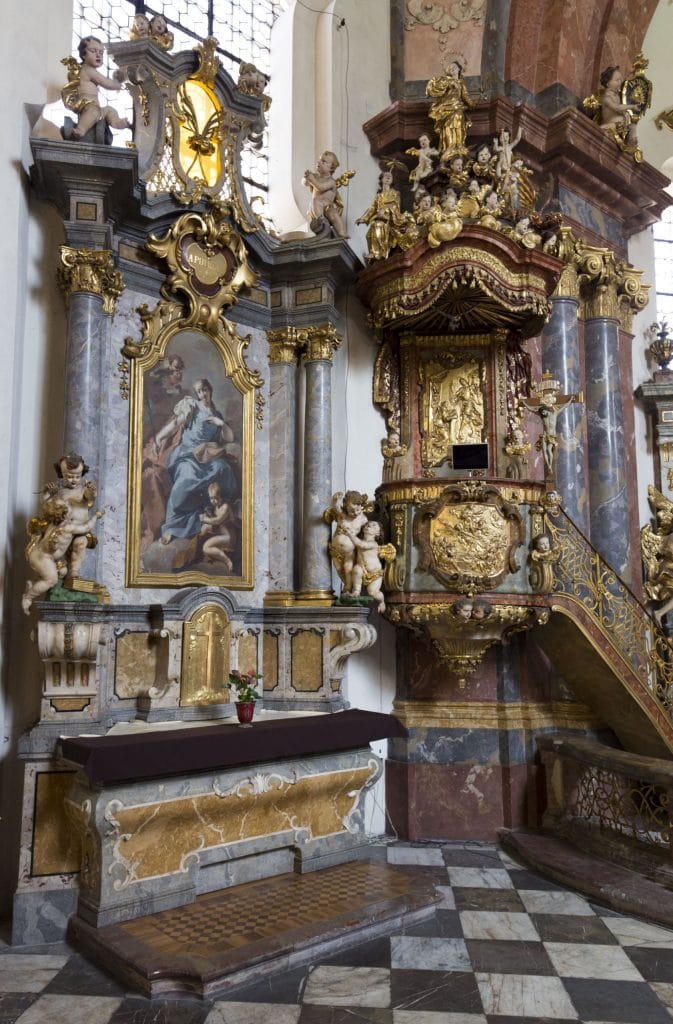 CZECH – A Prague city walk through the Castle Quarter during a business trip