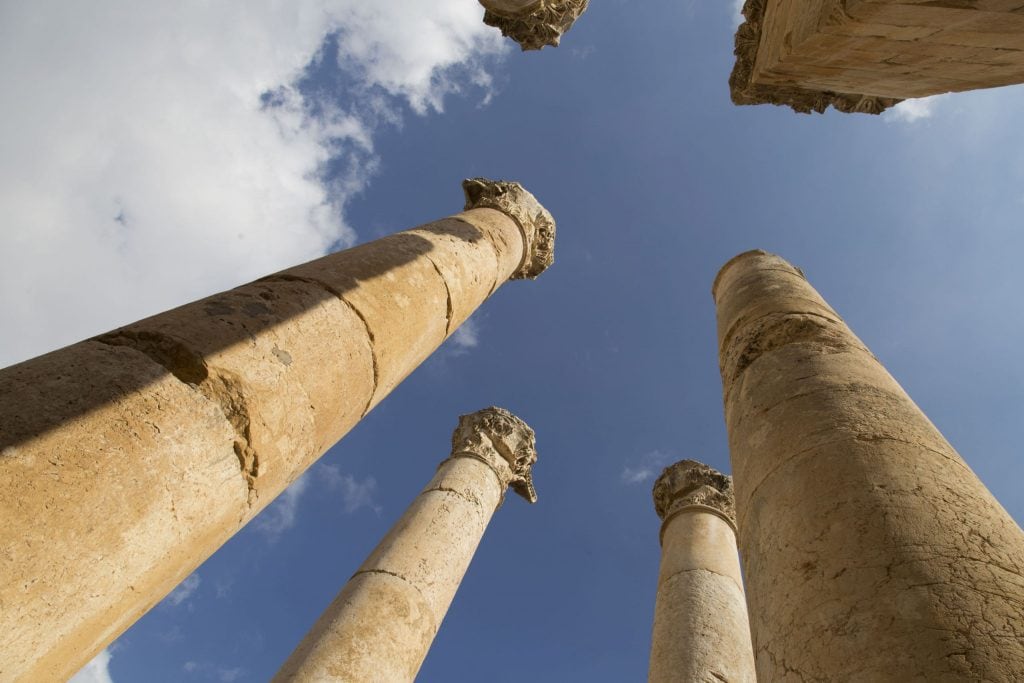JORDAN – Roman ruins of Jerash, Umm Qais and the Ajlun Castle in a day from Amman