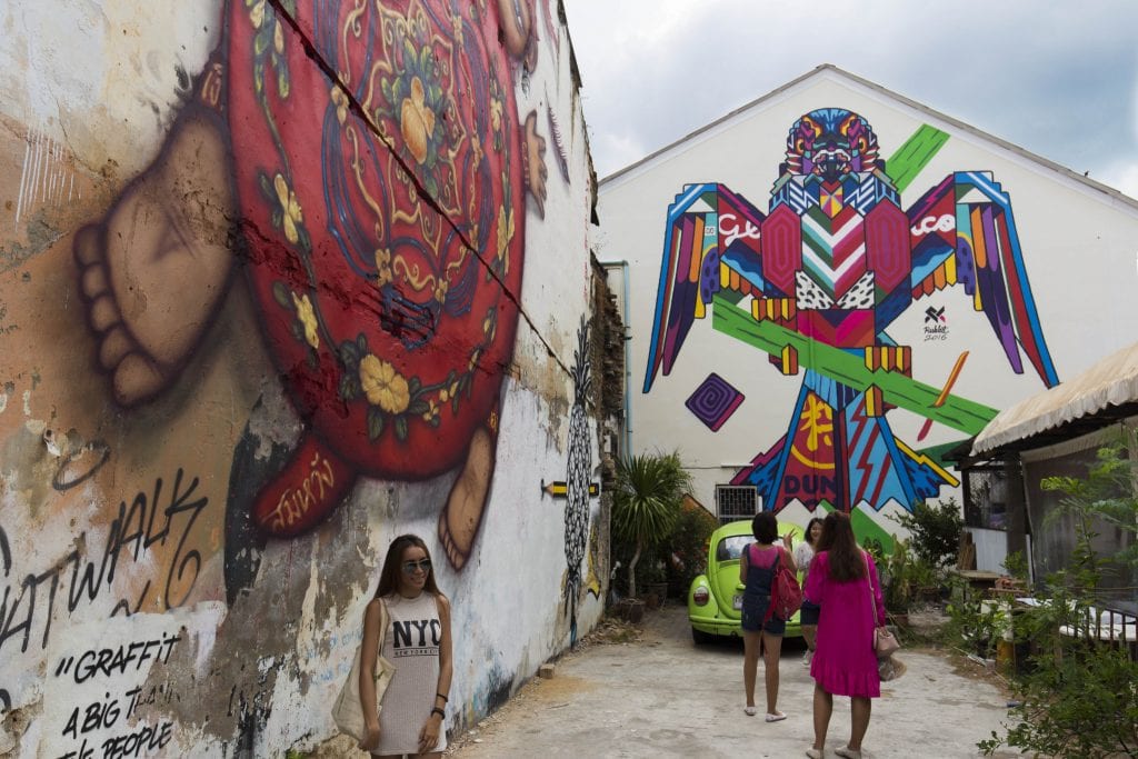 THAILAND - Tired of Phuket's beaches? Do a cultural day tour!