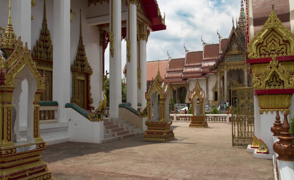 THAILAND - Tired of Phuket's beaches? Do a cultural day tour!