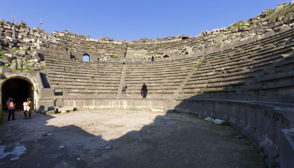 JORDAN – Roman ruins of Jerash, Umm Qais and the Ajlun Castle in a day from Amman
