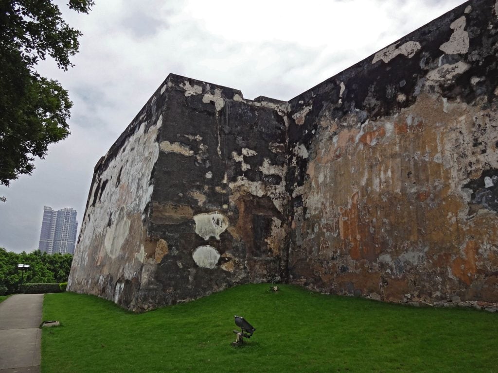 MACAU - A heritage trail through Portugese Chinese history