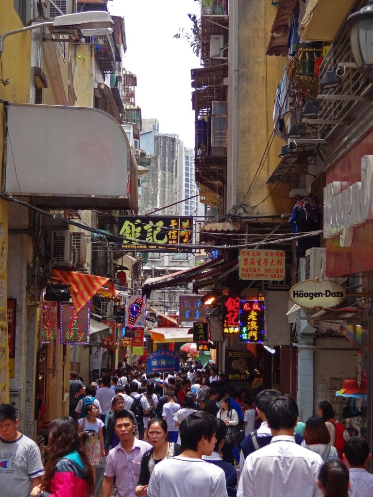 MACAU - A heritage trail through Portugese Chinese history