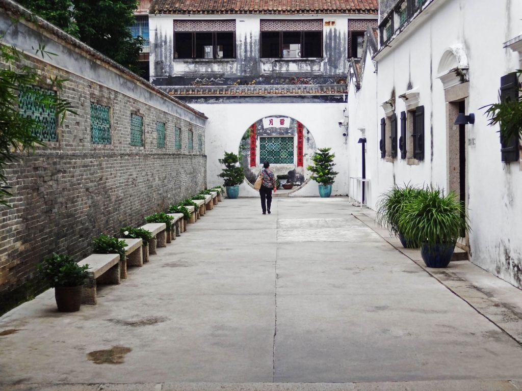 MACAU - A heritage trail through Portugese Chinese history