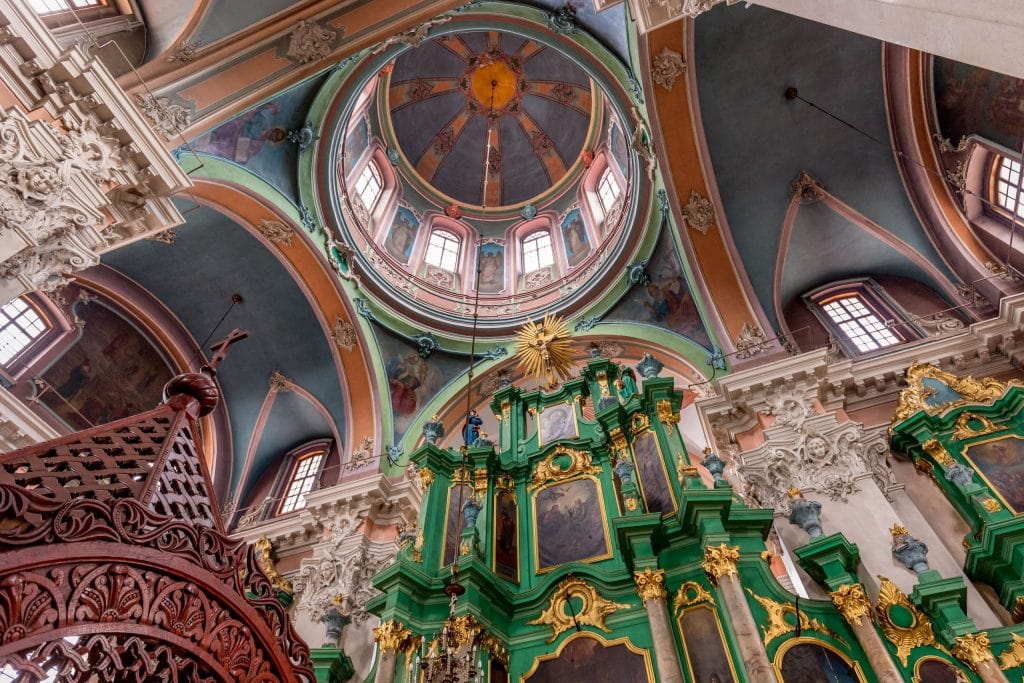 Orthodox church interior - LITHUANIA - 1 week itinerary: Vilnius city trip and 3 day trips from Vilnius