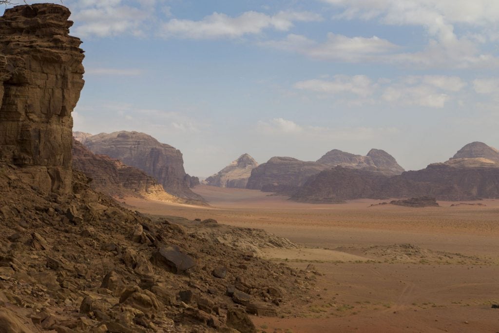 JORDAN - Jeep tour through the Mars landscape at Wadi Rum & sunbathing in Aqaba