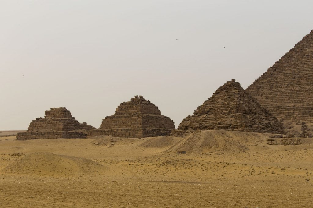 EGYPT - The classic pyramids day tour from Cairo