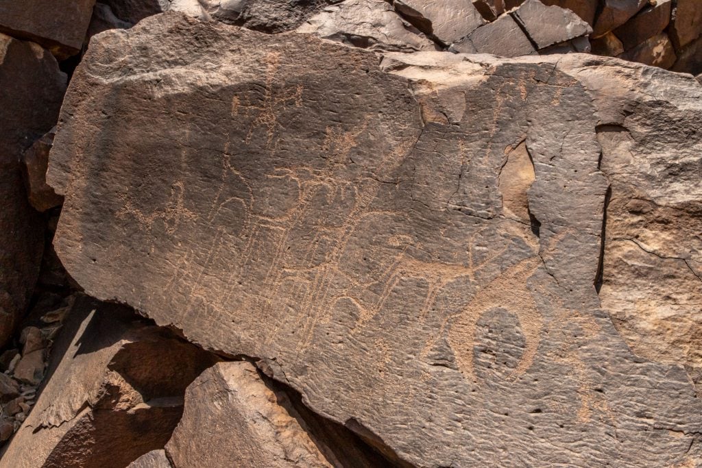 Abourma Rock Art - DJIBOUTI - The best 1-week Djibouti roadtrip itinerary with a 4x4 landcruiser