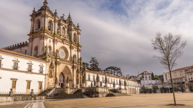 PORTUGAL-Tomar-Batalha-and-Alcobaça-as-a-day-trip-from-Lisbon
