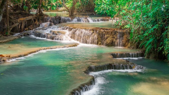 LAOS-Country-side-and-the-Kuang-Si-Falls-as-a-day-trip-from-Luang-Prabang