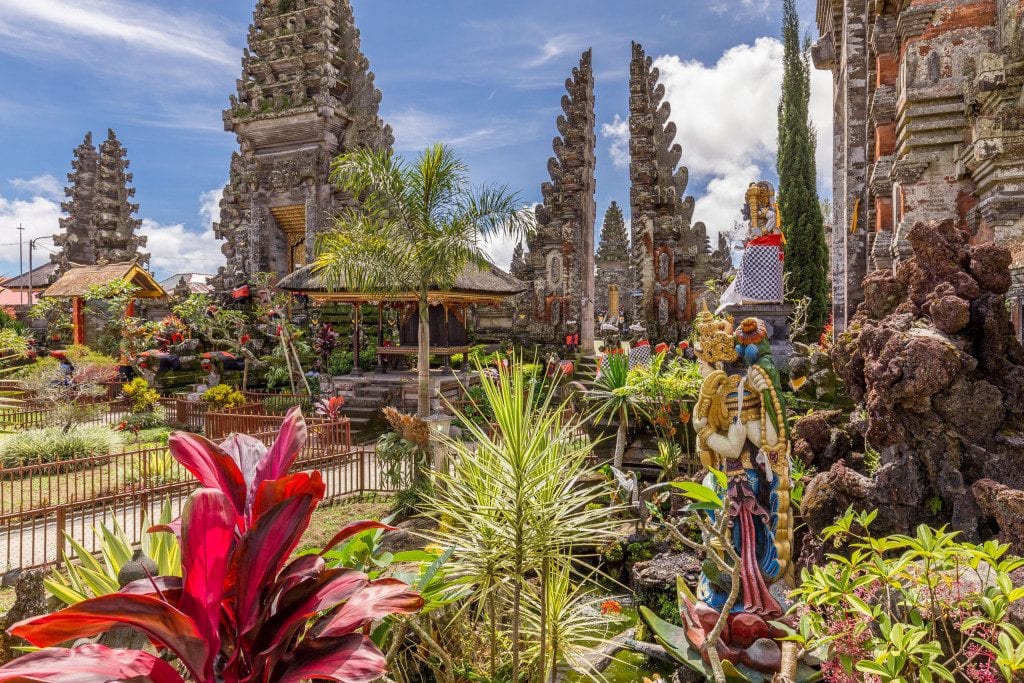 INDONESIA - A wonderful 2-3 week Indonesia itinerary: Jakarta to Bali across Java