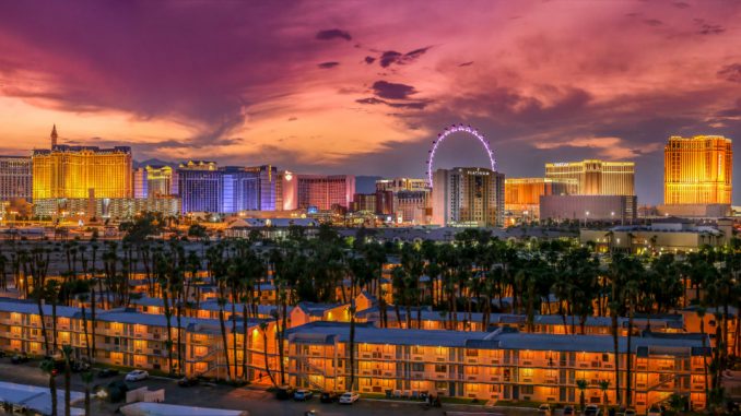 Skyline-at-Night-USA-How-to-spend-a-day-in-Las-Vegas-must-see-must-do